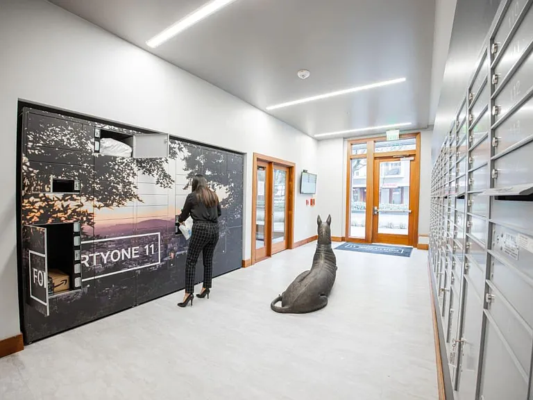 FortyOne 11 — Photo 34