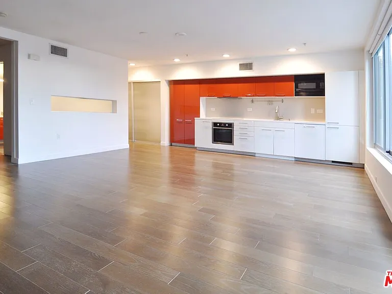 901 S Flower St #709 — Photo 2