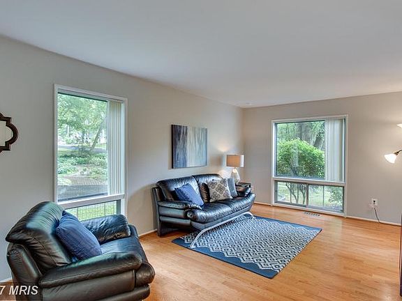 5th image of 4403 Newdale Dr