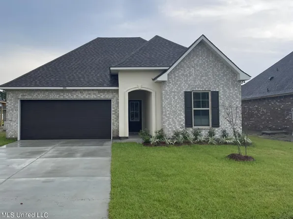 846 Ahoy Dr, Biloxi, MS 39532