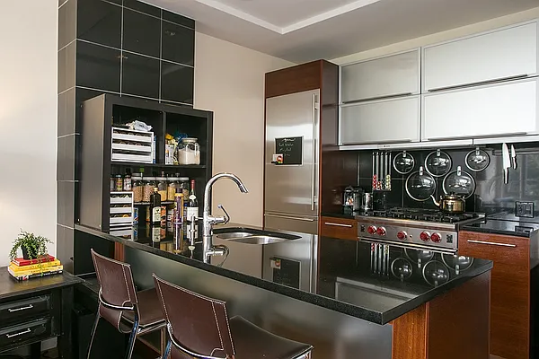 Sold by MNS | media 22