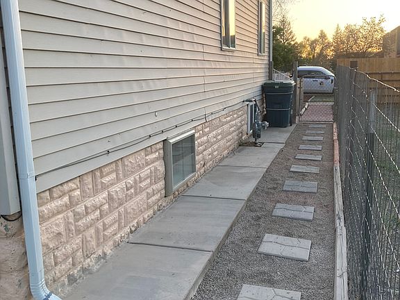 3rd image of 114 N 9th Ave Unit B
