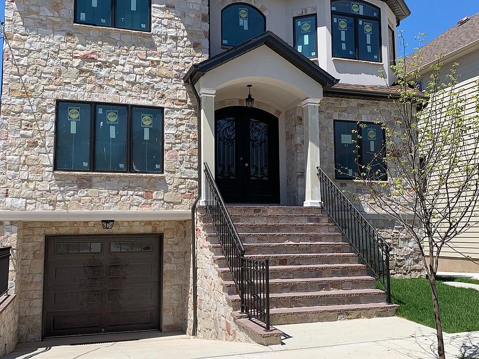 1st image of 20 Savona Ct