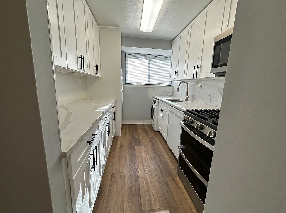 2 bed, 750 sqft, $1,500 — Photo 3