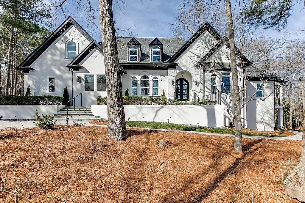 1860 Kathy Whitworth Dr