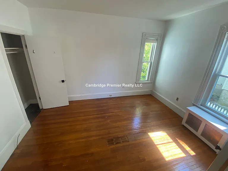 Fairmont St — Photo 17