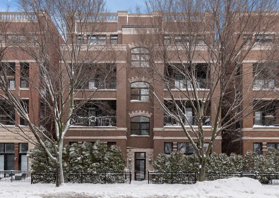 1st image of 3024 N Sheffield Ave APT 1N