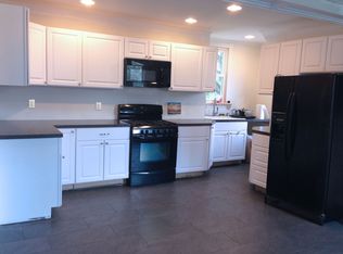 250 N Hellertown Ave, Quakertown, PA 18951