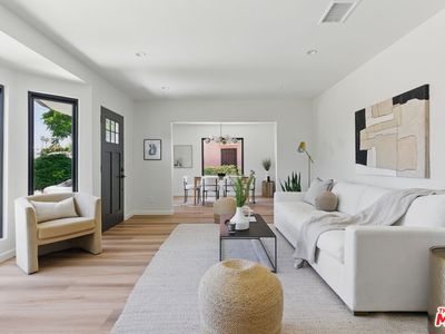 2933 Thurman Ave, Los Angeles, CA, 90016