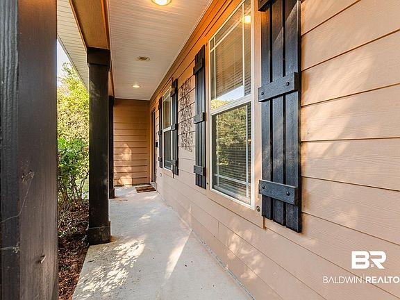 5th image of 5254 Greenwood Ln