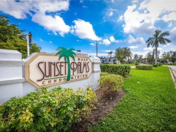 7215 SW 94th Pl APT H1, Miami, FL 33173