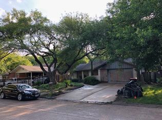 10163 Whitebrook Dr, Houston, TX 77038