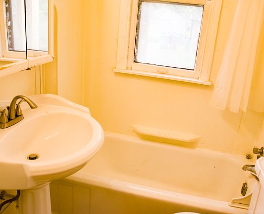 4th image of 1054 24th Ave SE #1-2