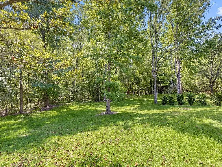 617 Spruce Creek Rd — Photo 26