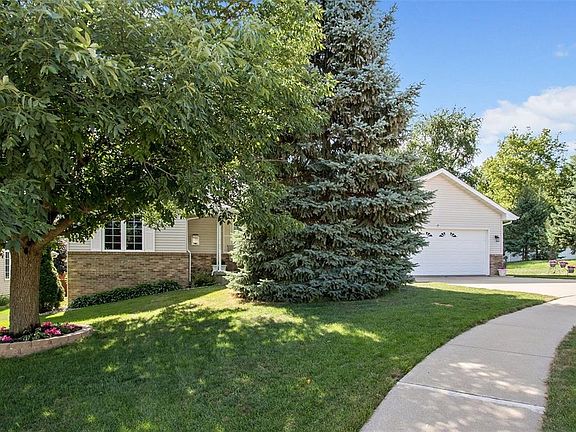 Mature landscaping provides lots of privacy