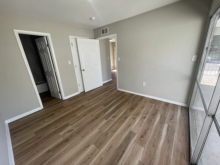 807 S Moody Rd #A2 — Photo 4