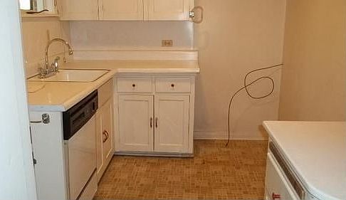 4th image of 6416 Garland Ave