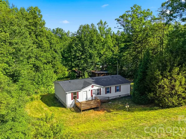 2691 Green Haven Cir, Morganton, NC 28655