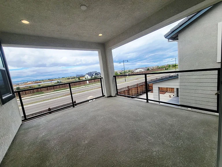 balcony