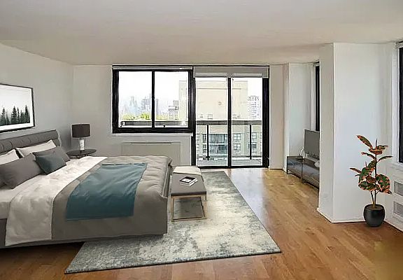 3rd image of 515 E 72nd St APT 39E