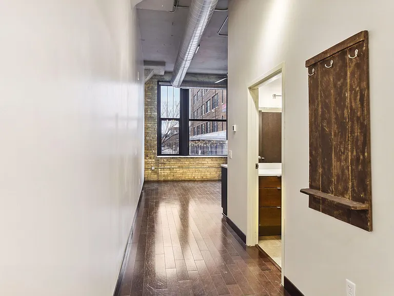 618 Washington Ave N #200 — Photo 20