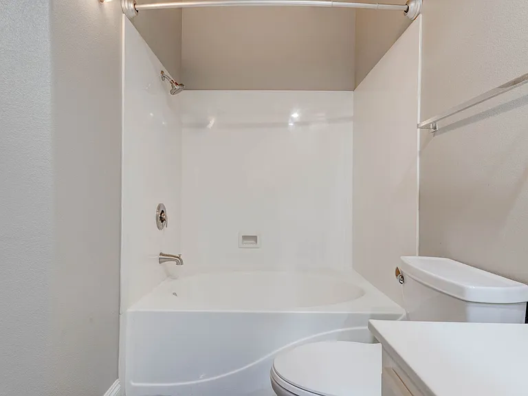 10001 Crimson Palisades Pl #202 — Photo 24