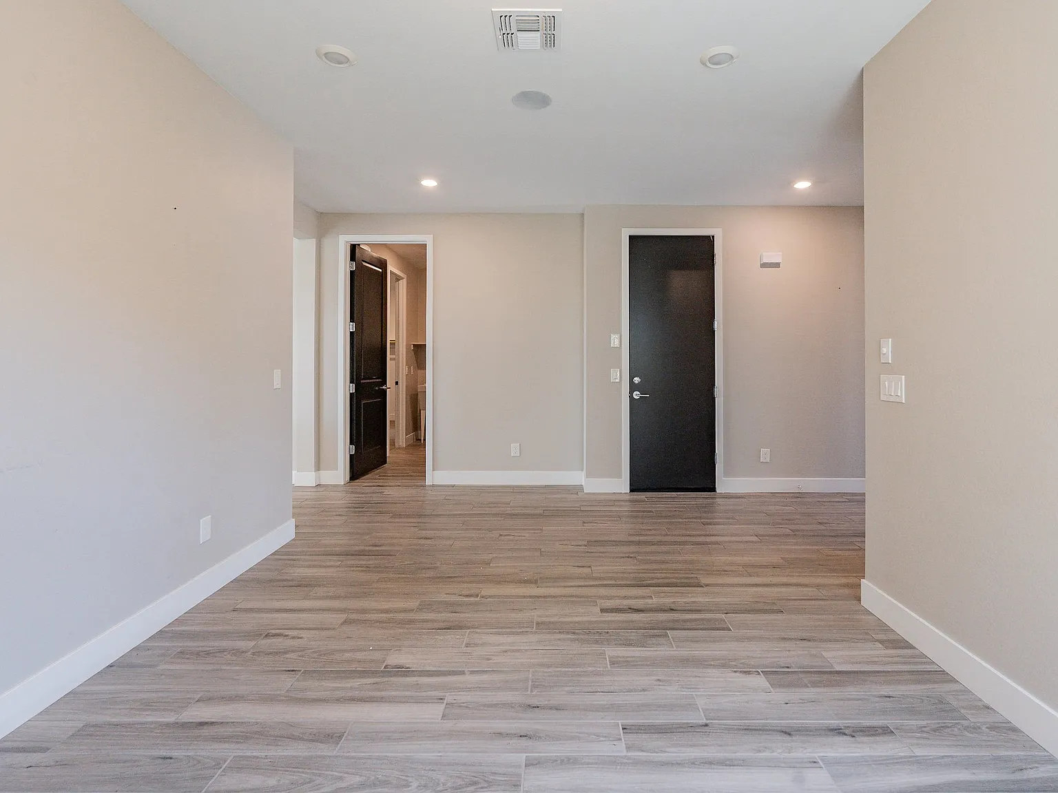 11656 W Luxton Ln — Photo 4