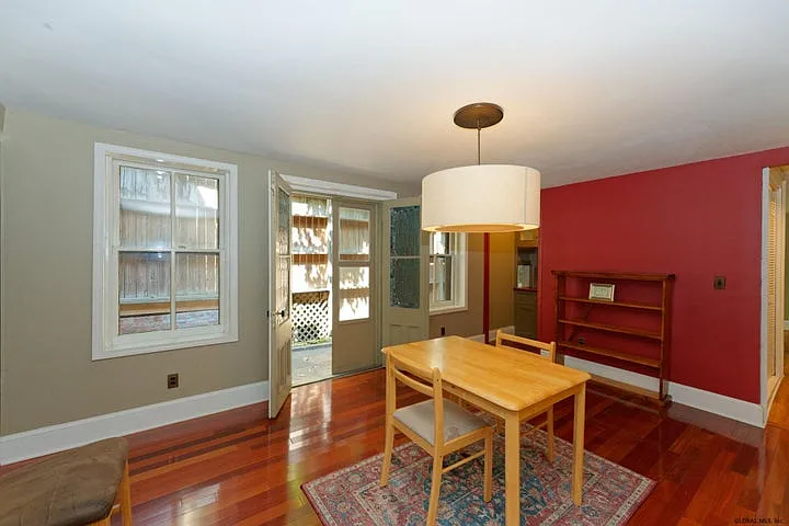 150 2nd St — Photo 7