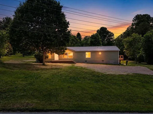 305 Broyles Ln, Bristol, TN 37620
