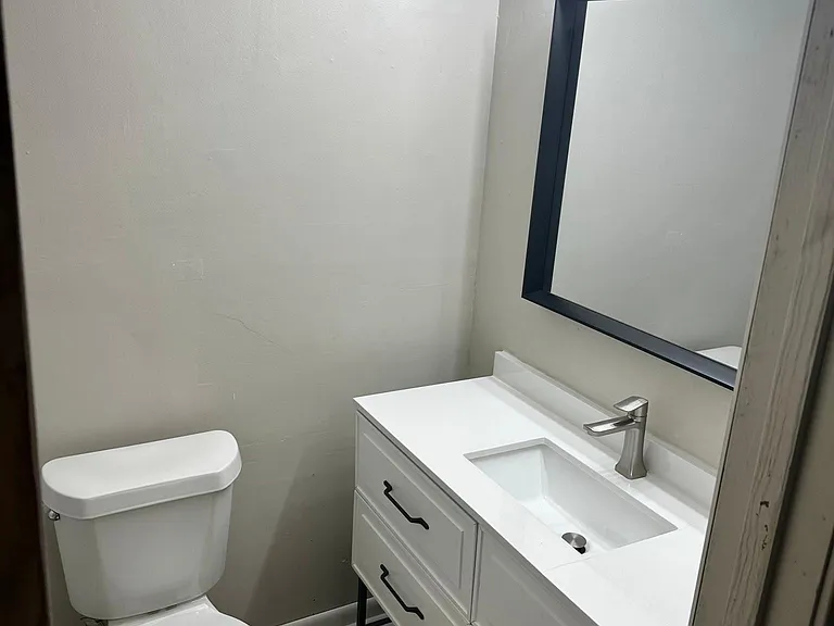 420 Edison Ave — Photo 8