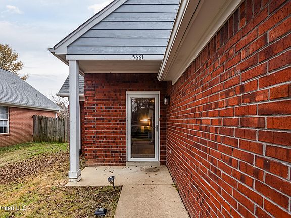 3rd image of 5661 Steffani Dr