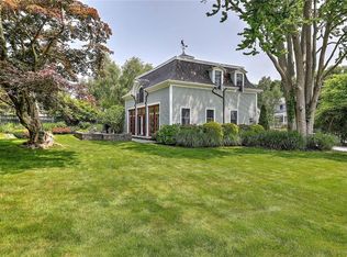 12 Howe St, Bristol, RI 02809