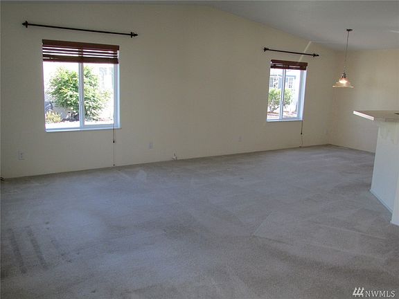 5th image of 14727 43rd Ave NE Unit 107