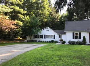 95 Wheeler Dr, Southbury, CT 06488