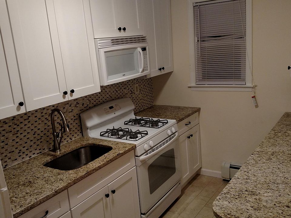 1st image of 433 Parkview Ave #298