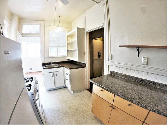 4th image of 2952 Folsom St #4
