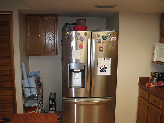 4th image of 212 Parker Dr