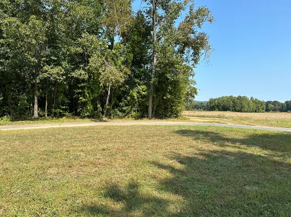 18 Cold Spring Ln, Hadley, MA 01035