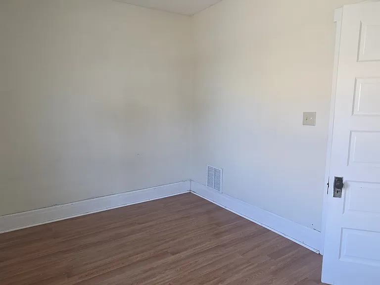 105 Edson St #2 — Photo 16