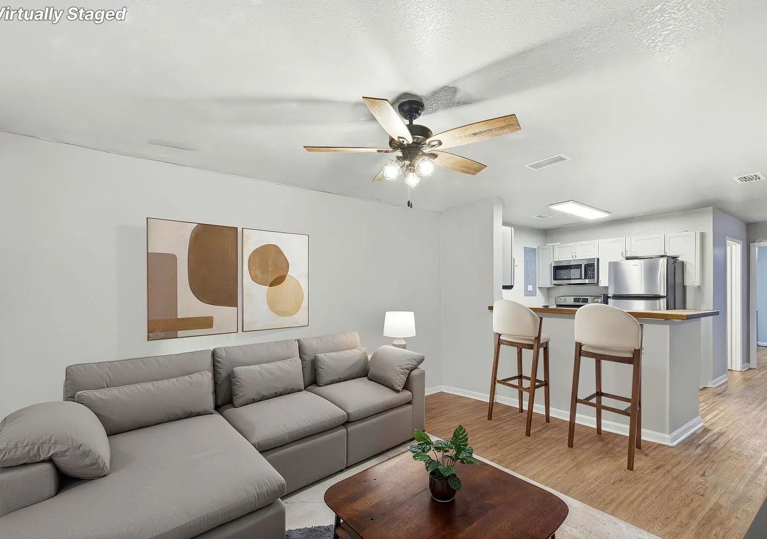 1415 Charlotte Street — Photo 3