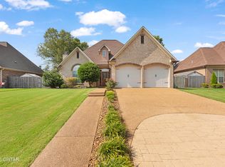 29 Brookwood Dr, Jackson, TN 38305