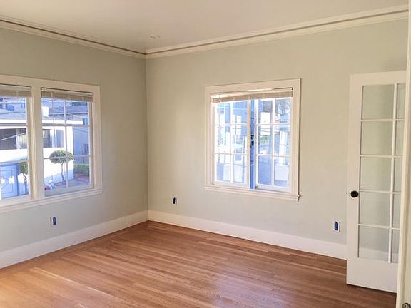 5th image of 407 E 21st St