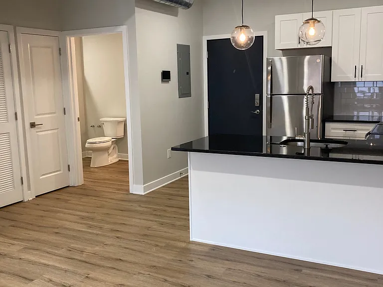 2045 N 2nd St #7 — Photo 5