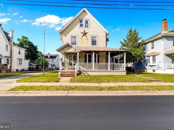 709 Bridgeboro St, Riverside, NJ 08075