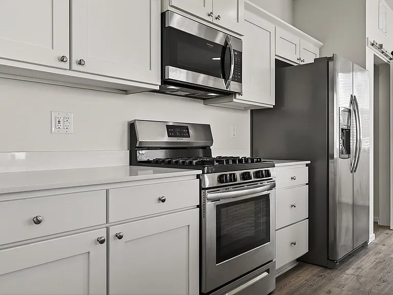 1007 N Viewmont Rd — Photo 3