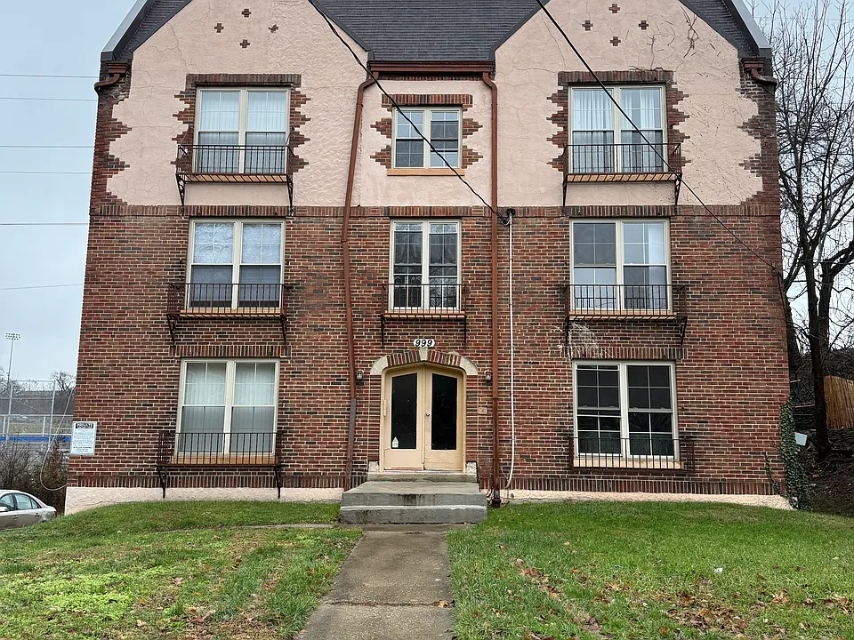999 Cleveland Ave #4