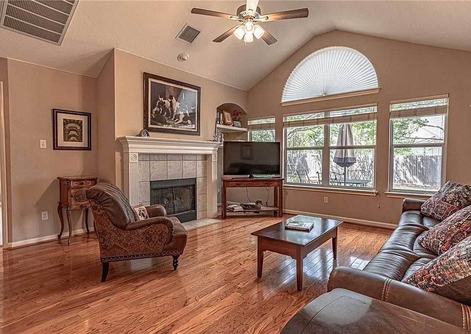 1st image of 8807 Glen Canyon Dr