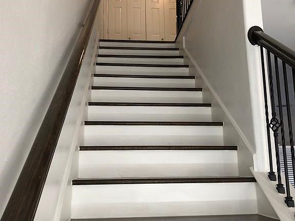 3rd image of 4719 McKinney Ave APT B
