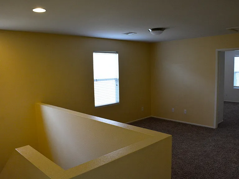 9920 Turquoise Glass Ct — Photo 13