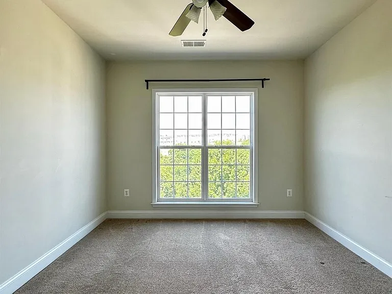 14888 Potomac Branch Dr — Photo 21